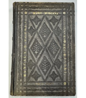 Restauro dei libri antichi.