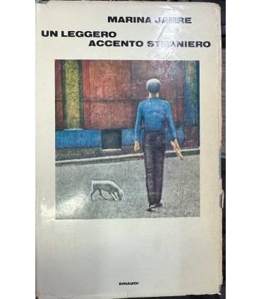 Un leggero accento straniero.