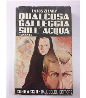 Qualcosa galleggia sull'acqua