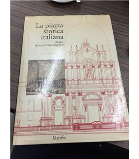 La piazza storica italiana